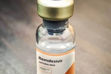 கள்ளசந்தையில் ரெம்டெசிவர் மருந்து... கையும்களவுமாக சிக்கிய இளைஞர்!