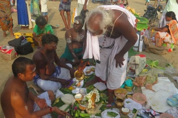 பித்ருக்களின் ‘ஆடி அமாவாசை’ விரதத்தில் அப்படி என்ன சிறப்பு இருக்கிறது!