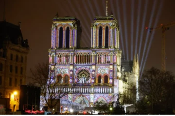 பிரான்ஸில் 5 ஆண்டுகளின் பின் திறக்கப்படும் தேவாலயம்; பல உலகத்தலைவர்கள் பங்கேற்பு