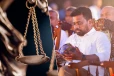 நீதித்துறைக்குள் அரசின் நேரடி அரசியல் தலையீடு : நிரோஷன் பாதுக்க கடும் குற்றச்சாட்டு