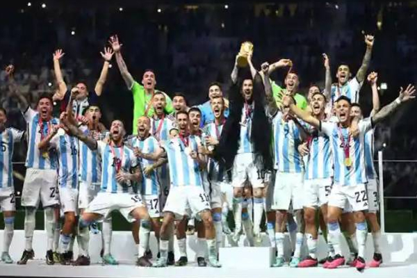FIFA கால்பந்து உலகக்கோப்பை: யாருக்கு எவ்வளவு பரிசு? முழு விபரம் இதோ... | Fifa Football Worldcup How Much Gift To Whom