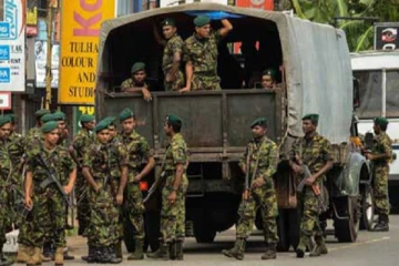 யாழில் பல மணிநேரமாக இடம்பெற்ற வாள்வெட்டு வன்முறை-இரவிரவாக குவிக்கப்பட்ட அதிரடிப்படை!