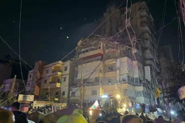 තවමත් අඩු නොවන මැද පෙරදිග යුද ගිනි දැල් - හිස්බුල්ලා නායකයෙකු ඉලක්ක කර ඊශ්‍රායලයෙන් ප්‍රහාරයක්