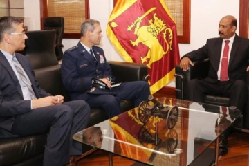 அமெரிக்க தூதுக்குழு, பாதுகாப்பு செயலாளருடன் கொழும்பில் பேச்சுவார்த்தை!