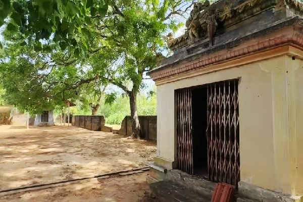 யாழில் 36 வருடங்களாக இராணுவக் கட்டுப்பாட்டில் 2 நூற்றாண்டுகால ஆலயம்; விடுவிக்க கோரிக்கை | Military 36 Years Palali Rajarajeswari Amman Kovil