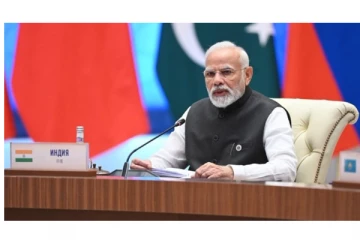 பொருட்கள் உற்பத்தியின் மையமாக இந்தியா மாற விரும்புகிறது - உச்சி மாநாட்டில் பிரதமர் மோடி உரை