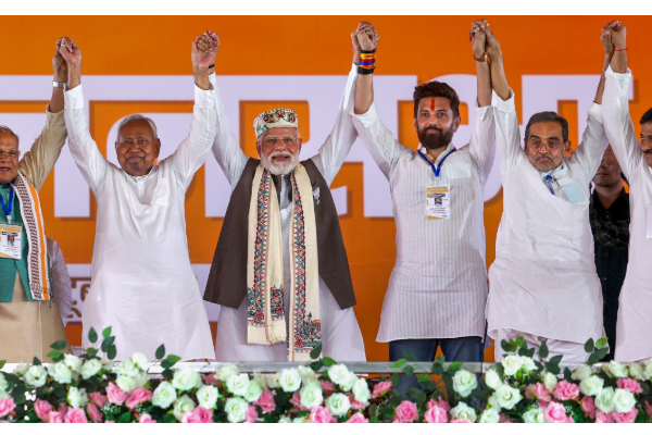 பீகார் தேர்தல் முடிவின் தாக்கம் - தவெக உடன் கூட்டணி அமைக்குமா காங்கிரஸ்? (வீடியோ) | Bihar Election Result Will Affect 2026 Tn Election பீகார் தேர்தல் முடிவின் தாக்கம் - தவெக உடன் கூட்டணி அமைக்குமா காங்கிரஸ்? (வீடியோ) | Bihar Election Result Will Affect 2026 Tn Election