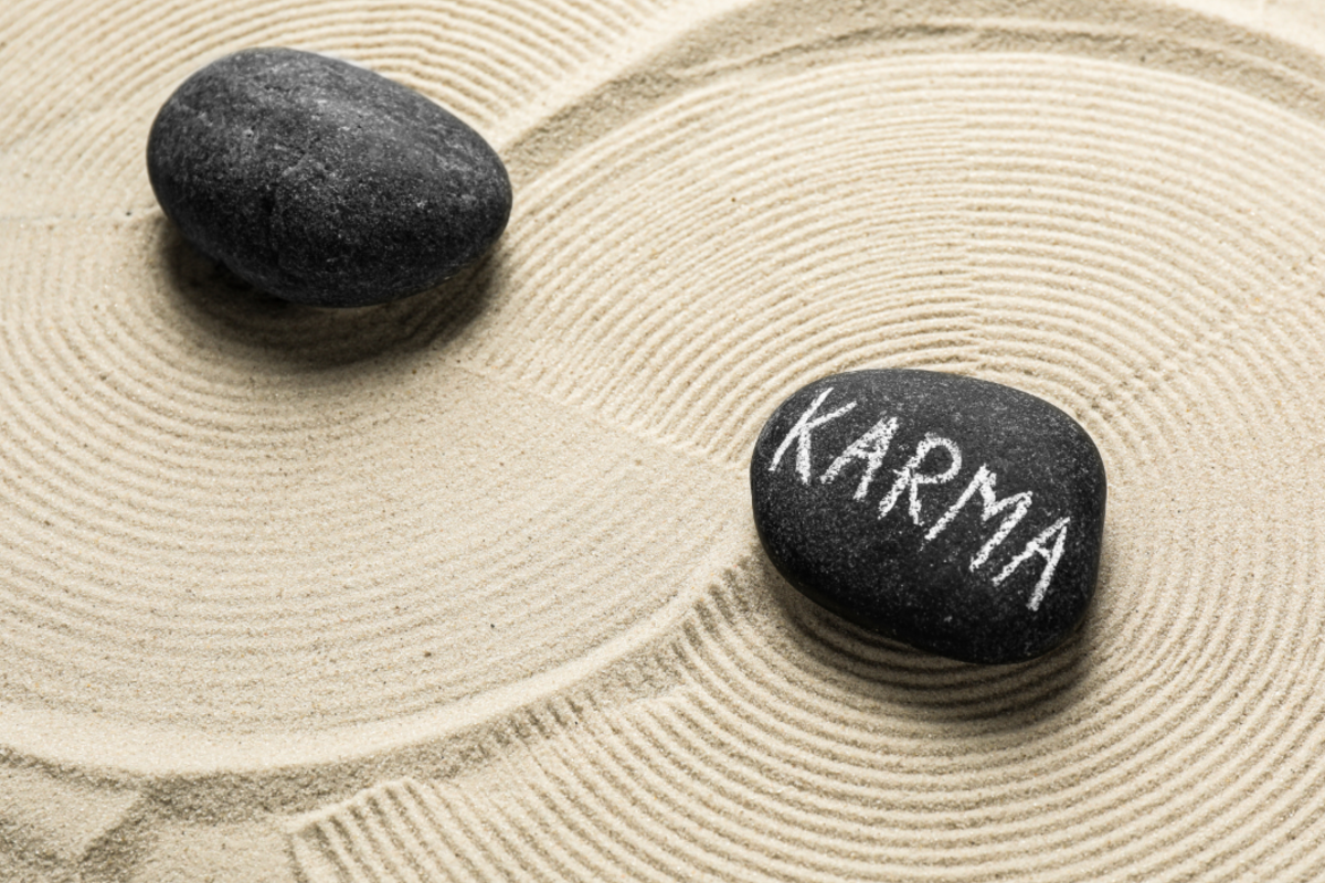 உங்களின் கர்ம வினை குறைகிறது என்பதை உணர்த்தும் 4 அறிகுறிகள் | 4 Symptoms That One Lossing Their Bad Karma உங்களின் கர்ம வினை குறைகிறது என்பதை உணர்த்தும் 4 அறிகுறிகள் | 4 Symptoms That One Lossing Their Bad Karma