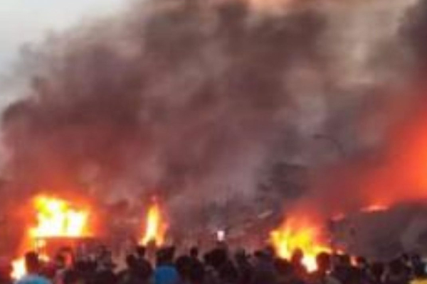 வெடித்த கலவரம்; 5 நாள்களுக்கு முழு ஊரடங்கு - இணைய சேவை முடக்கம் | Tribe People Protest In Manipur 144 Issued வெடித்த கலவரம்; 5 நாள்களுக்கு முழு ஊரடங்கு - இணைய சேவை முடக்கம் | Tribe People Protest In Manipur 144 Issued