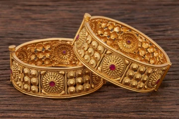 போர் எதிரொலி.., அதிரடியாக குறைந்த தங்க விலை