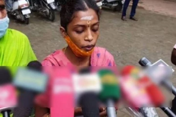 வரதட்சணை கேட்டு மனைவியை விரட்டியடித்த சுங்கத்துறை அதிகாரி!