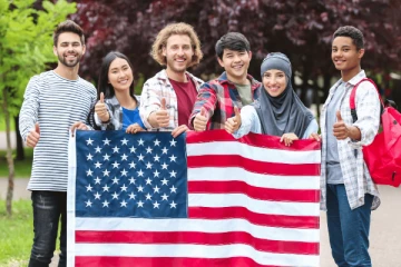 கல்விக்காக அமெரிக்காவுக்கு படையெடுக்கும் இந்திய மாணவர்கள்: பட்டியலில் இந்தியாவுக்கு எத்தனையாவது இடம்?