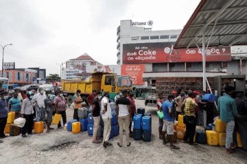 எரிபொருள் பெற்றுக்கொள்ள வரிசையில் காத்திருந்த நபர் உயிரிழப்பு