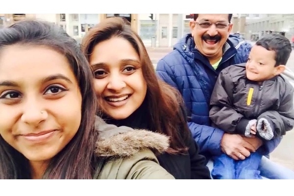 சிறுத்தை பட வில்லன் பாவுஜியின் மனைவி இந்த க்யூட்டான நடிகையா? பேரழகில் ஜொலிக்கும் மகள்! | Actress The Wife Of Siruthai Villan Bhavuji