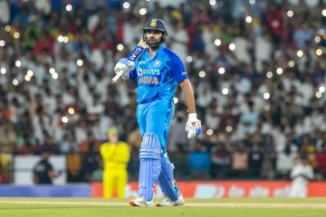 பந்துகளை தெறிக்கவிட்டு மிரட்டிய ரோஹித் சர்மா - இந்திய அணி அதிரடி வெற்றி