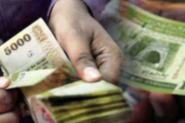 இலஞ்சம் பெறுவதில் பொலிஸார் முன்னிலை! | Police Take The Lead In Accepting Bribes