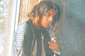 அஜித்தா இது? விடாமுயற்சி ட்ரெய்லரில் இருந்து வைரலான போட்டோ! உண்மை இதுதான்