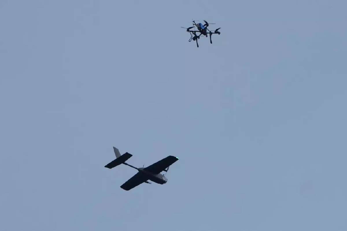 ஜேர்மன் ராணுவ தளம் ஒன்றின் அருகே மீண்டும் ட்ரோன்கள் | 2 Drones Spotted Over German Military Base