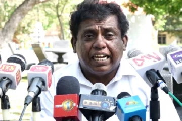 சுனாமியால் இழப்புக்களை சந்தித்த மக்களுக்கு சரியான அபிவிருத்தி இல்லை - சிவாஜி குற்றச்சாட்டு