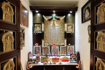 பூஜையறையில் வைக்க கூடாத சிலைகள்: எந்த சிலைகளை வைக்க வேண்டும் தெரியுமா?