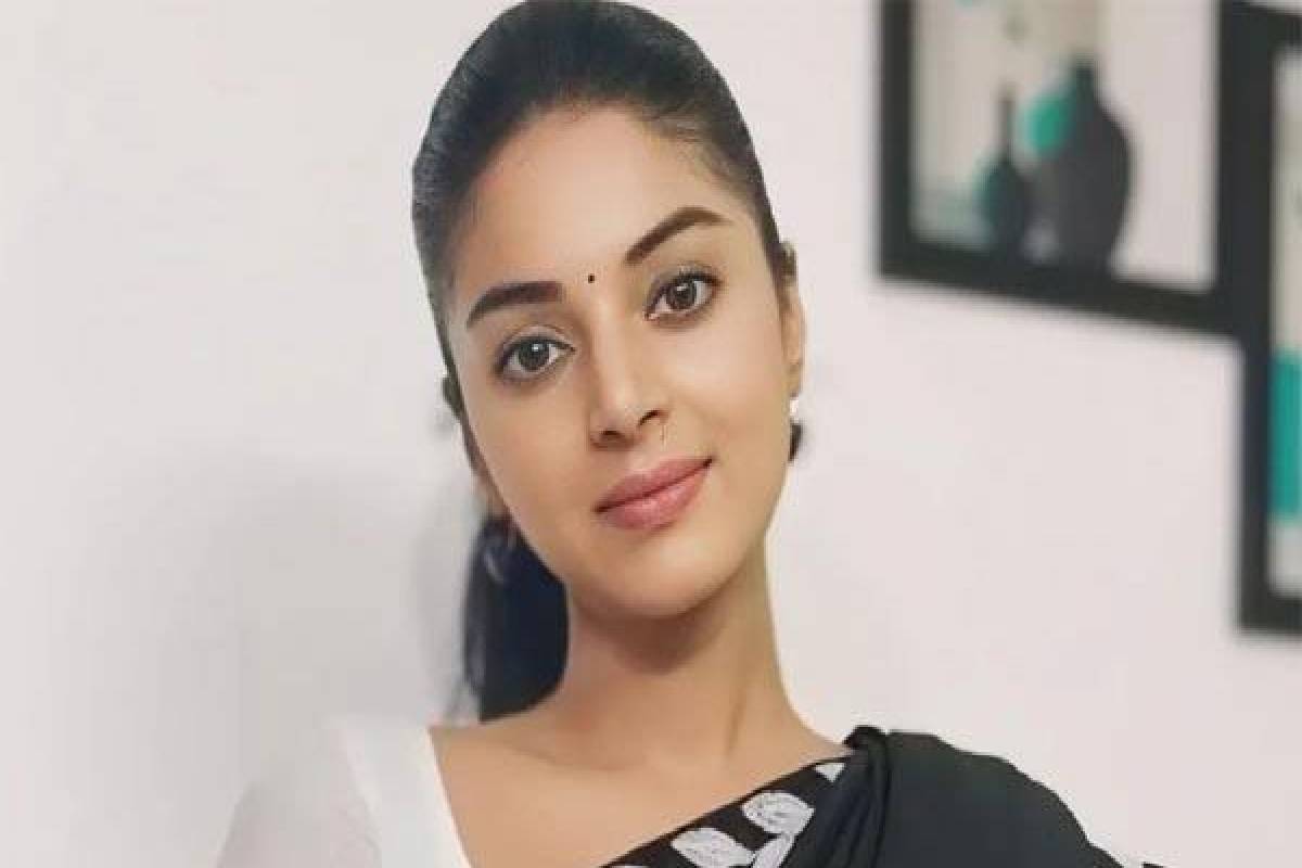 தூக்கமே இல்லை.. விஜய் பற்றி நடிகை சனம் ஷெட்டி போட்ட பதிவு வைரல்! | Sanam Shetty Post About Vijay Political Issue