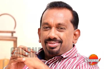 එහෙම මේ ලේසියෙන් යවන්න බෑ...නැවතත් කරළියට එන මහින්දානන්ද