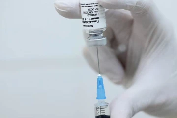 சீனாவின் சினோபார்ம் தடுப்பூசிக்கு எதிராக உயர் நீதிமன்றத்தில் மனு தாக்கல்