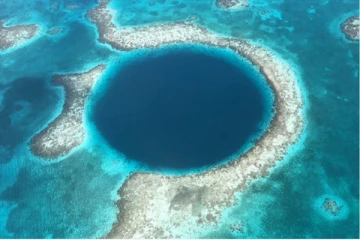 மெக்சிகோவில் கடலிலும் ஆழமான பள்ளம்