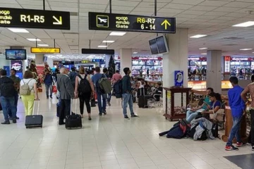 இலங்கைக்கு கொண்டுவரப்பட்ட பாரியளவான மர்ம பொருள் சிக்கியது!