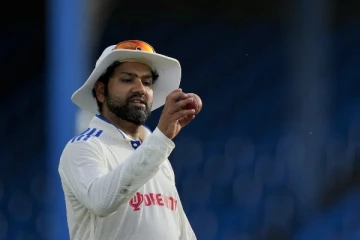 22 ஆண்டுகால இலங்கை அணியின் சாதனை முறியடிப்பு- அரிய சாதனை படைத்தார் ரோகித் சர்மா