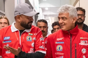 நேற்று சிவகார்திகேயன் இன்று வெங்கட் பிரபு.. அஜித் உடன் இருக்கும் புகைப்படங்கள்