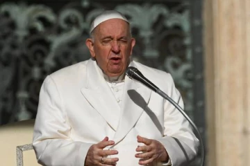 வாடகைத்தாய் முறை இழிவு; தடை விதிக்கணும் - போப் பிரான்சிஸ் வலியுறுத்தல்