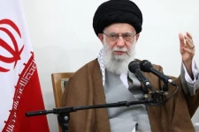 அந்த விடயத்தில் பிரித்தானியா, அமெரிக்காவை நம்ப முடியாது: ஈரான் உச்ச தலைவர் பதிவை நீக்கிய டுவிட்டர்