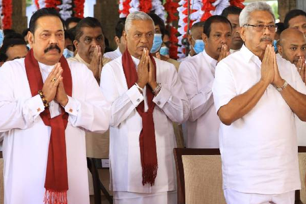 மாகாண ஆளுநர் பதவிகளை பகிர்ந்து கொண்ட பொதுஜன பெரமுன - ஐ.தே.க | Budujana Peramuna Unp Shared Posts Of Governors