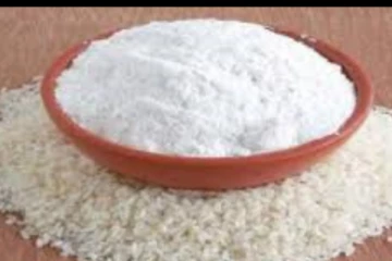 சருமத்தில் உள்ள அழுக்குகளை அகற்ற அரிசி மாவுடன் இதை கலந்து பேக் போடுங்கள்