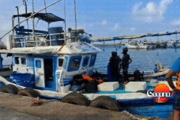 බටහිර මුහුදෙන් මත්ද්‍රව්‍ය බහුදින යාත්‍රාවක් අල්ලයි - නාවික හමුදාවට සැකකරුවන් 6ක් දැලේ