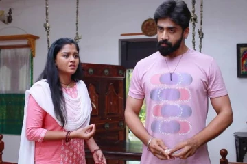 பரவும் தகவல் உண்மையில்லை.. வதந்திக்கு மகாநதி சீரியல் நடிகை லட்சுமி ப்ரியா காட்டம்!