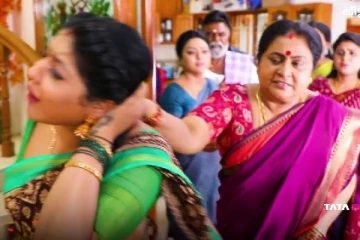 ராதிகா கழுத்தை பிடித்து வெளியே தள்ளும் ஈஸ்வரி.. பாக்கியலட்சுமி சீரியலில் அடுத்த வாரம் நடக்கப்போவது இதுதான்