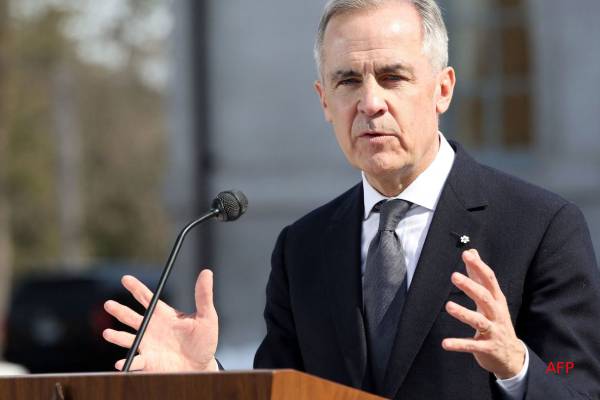 ட்ரம்பின் மிரட்டல்... சீனாவுடனான வர்த்தகம் தொடர்பில் பிரதமர் கார்னி விளக்கம் | No Free Trade With China