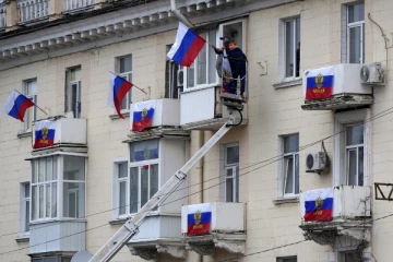 உக்ரைனின் கட்டுப்பாட்டு பகுதியில் வாக்கெடுப்பில் வெற்றி பெற்றதாக ரஷ்யா அறிவிப்பு