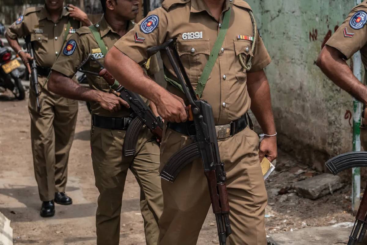 காவல்துறை அதிகாரிகளின் சம்பள உயர்வு : அமைச்சர் வெளியிட்ட அறிவிப்பு | Police Officers Salary Increase Ananda Wijepala