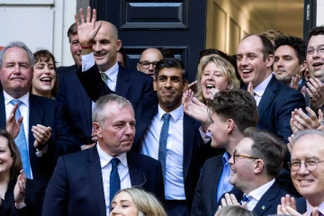 ரிஷி சுனக்கை கிரிக்கெட் வீரருடன் ஒப்பிட்டு கலாய்த்த ட்விட்டர்வாசிகள்!