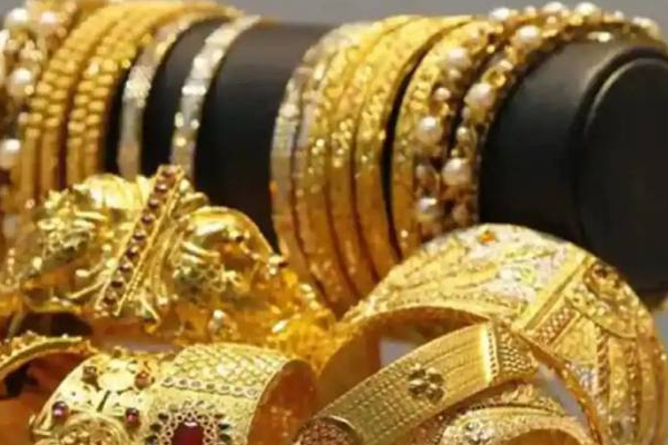 இலங்கையில் இன்று தங்கத்தின் விலையில் ஏற்பட்டுள்ள பாரிய மாற்றம்! | Sri Lanka Today Gold Price A Huge Fall