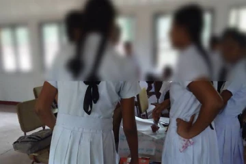 பிரபல பாடசாலை மாணவியொருவர் திடீரென கீழே விழுந்து உயிரிழப்பு