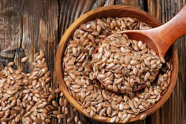 தினசரி பாலுடன் இந்த விதைகளை உண்பதால் கிடைக்கும் நன்மைகள்! | Milk And Seeds Benefites