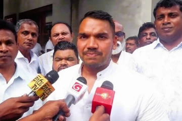 කුමාරගේ පිටින් පොලිස්පතිගෙත් වැරදි අල්ලන්න යන නාමල් - තුන්පාරක්ම කුමාරව රකින්න ආපු නිසා අනුරගේ මූණෙත් දැලි
