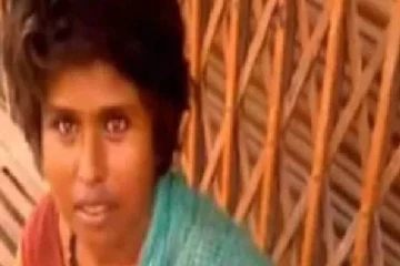 வாரணாசியில்  பிச்சையெடுக்கும் பிஎஸ்சி பட்டதாரி பெண் - வைரலாகும் வீடியோ