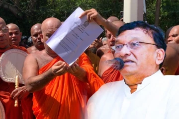 13 எதிர்க்கும் பிக்குகள் கோட்டாவின் ஆதரவாளர்கள் - லக்ஸ்மன் பகிரங்கம்