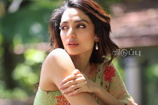 அதை சொல்லி எனக்கு வாய்ப்பு கொடுக்கவில்லை!! பொன்னியின் செல்வன் நடிகை சோபிதா ஓப்பன் | Shobhita Dhulibala Open Her Personal And Auditions