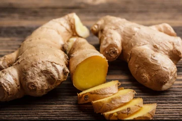 இஞ்சியை எதனுடன் சாப்பிட்டால் பலன்கள் பெறலாம்? அவசியம் தெரிஞ்சிகோங்க